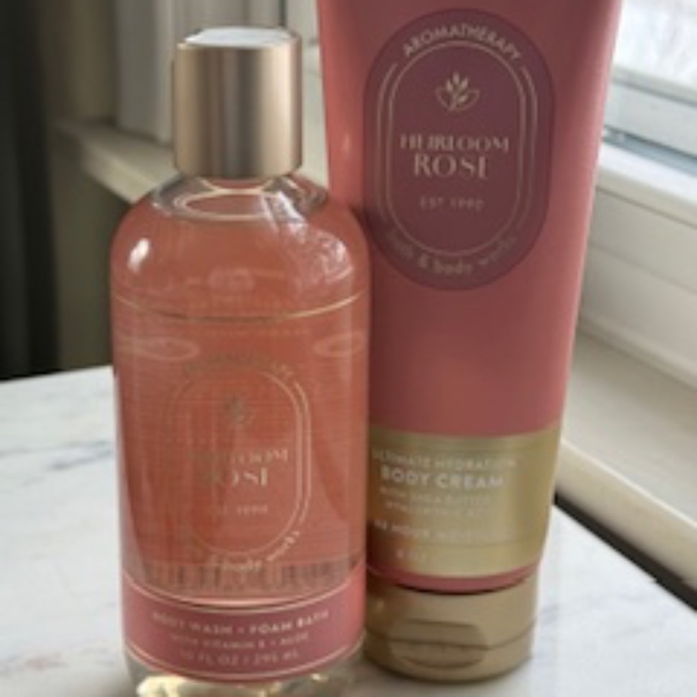 *HOST PICK* Bath & Body Works Heirloom Rose Duo *NEW*